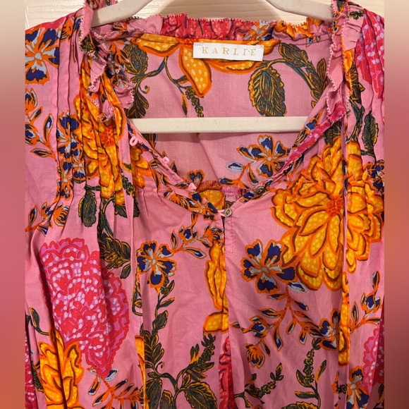 Floral Ruffle Blouse - Picture 2 of 3